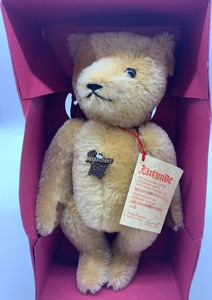 lot 48 image: Artisan ALTHANS Jointed Mohair Bear - LE 6451000