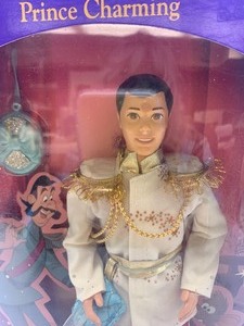 lot 94 image: DISNEY CLASSICS - Prince Charming NIB