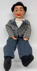 lot 153 image: Vintage PAUL WINCHELLS Ventriloquist Doll - Knucklehead