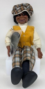 lot 157 image: Vintage Lester VENTRILOQUIST Doll - 1973