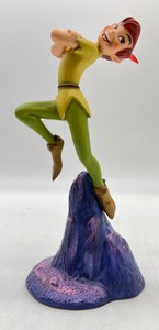 lot 18 image: Walt Disney Classics Collection Figurine - Peter Pan - NOBODY CALLS PAN A COWARD
