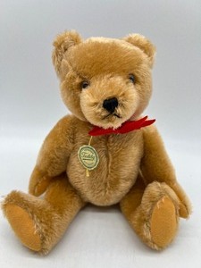 lot 211 image: Artisan HERMANN Original Mohair Teddy Bear
