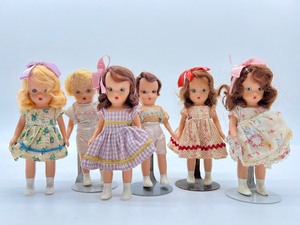 lot 212 image: Vintage Nancy Ann STORYBOOK Dolls - QTY 6