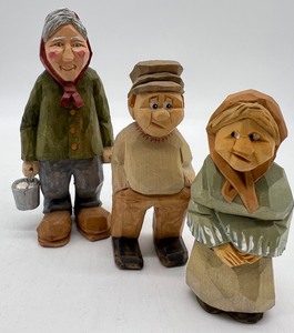 lot 219 image: Artisan Signed LINNE Wood Carved Figurines - Neighbors
