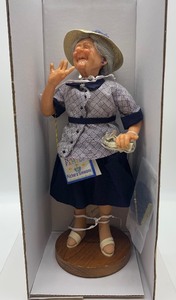 lot 254 image: RUBY LANE - Richard Simmons Doll - Miss Bea - LE - NIB