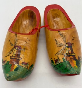 lot 247 image: HOLLAND Hand Crafted Wood Shoes