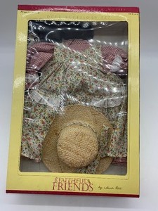 lot 232 image: HEIDI OTT - Faithful Friends Doll - Girl Doll Accessory Set #1