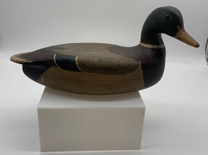 lot 237 image: WOOD Hand Carved Duck Decoy, Green Head, Gold Neck Ring