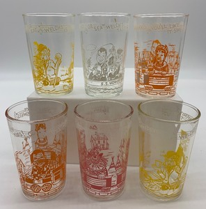 lot 164 image: VINTAGE Welchs Jelly Juice Glasses #2