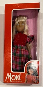 lot 169 image: Vintage Swiss MONI Boy & Girl Dolls and 4 Outfits NOS