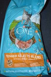 DAMAGED - Purina One Tender Selects Blend Cat Food - Chicken Recipe