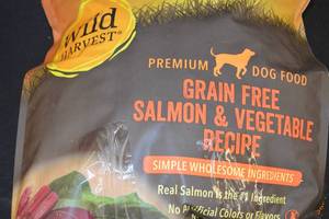 DAMAGED - Wild Harvest Premium Dog Food - Grain Free Salmon & Vegetable Recipe
