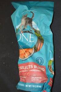 DAMAGED - Purina One Tender Selects Blend Cat Food - Salmon Recipe
