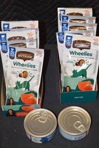 10ct Rachel Ray Nutrish Wheelies Cat Treats Salmon Flavor  2ct Tastefuls Wet Cat Food