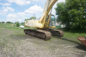 lot 1 image: Early 2000s Kobelco Model SK330LC Tracked Excavator