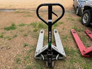 lot 35 image: Roughneck Pallet Jack (Gray) 4400 Lb