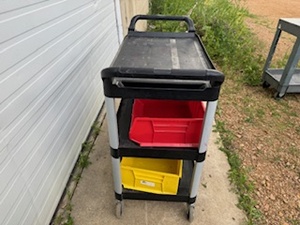 lot 40 image: Rubbermaid Utility Cart and Three Trays