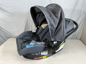 lot 118 image: Graco Snugride 35 Lite Car Seat - Display Model