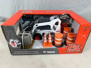 lot 18 image: New Big Farm S450 Skid-steer Loader Bobcat