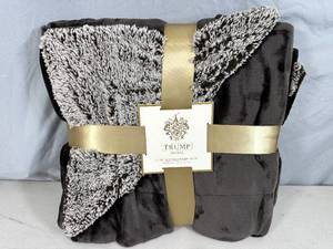 lot 66 image: New Trump Home Velvet Heathered Berber Throw