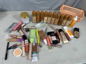 lot 108 image: Makeup and Beauty Items