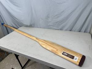 lot 115 image: New Crooked Creek Oar  Paddle