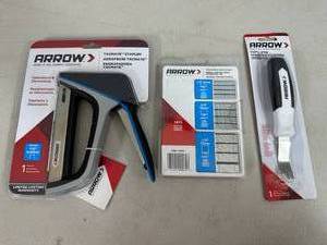 lot 219 image: New Arrow T50 Staple Gun with Staple Remover and Staples.