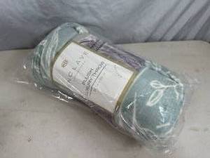 lot 259 image: New Plush Luxury Throw Blanket