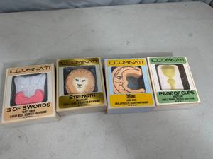 lot 261 image: 4 New Tarot Card Themed Bath Bombs