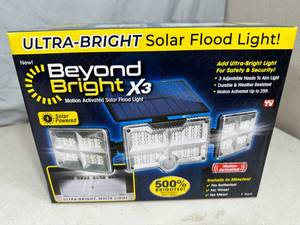 lot 285 image: New Beyond Bright X3 Solar Powered Floodlight