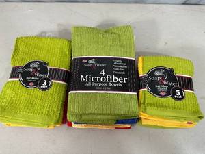 lot 332 image: New Towels, Cloths, Etc