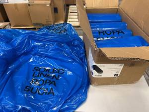 lot 22 image: 1 Case (200 each) NEW Medline EVSBAGBLUE 29 x 43 Single-Use Soiled Linen Liners For Hamper Stands - Blue (open box) Hamper Stands Sold On Lot #19 