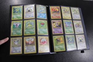 1999 Pokemon Jungle Unlimited Complete Set #1 to #64  Set In New Binder