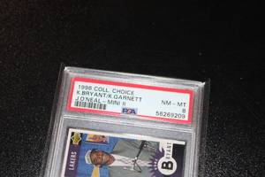 1996-97 Collectors Choice Kobe Bryant #M129 Rookie Card PSA 8