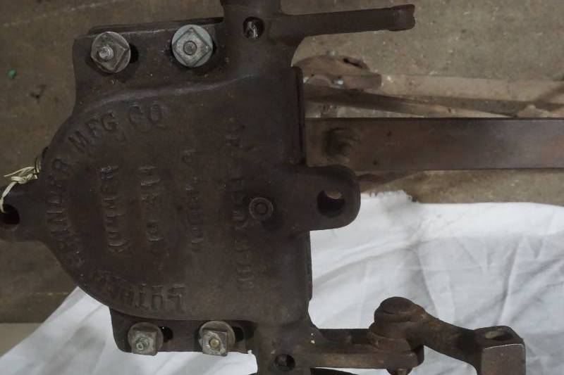 lot 275 image: vintage grinder