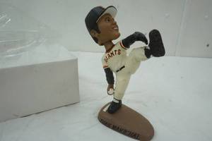 lot 6 image: Giants #27 Juan Marichal Bobblehead
