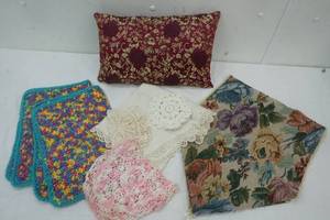 lot 24 image: Home Linens