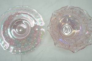 lot 31 image: Pink Iridescent Carnival Glass Bowl and Plate
