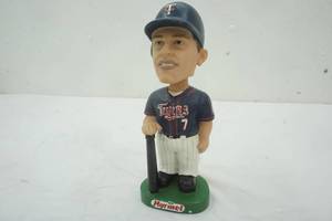 lot 61 image: Twins #7 Joe Mauer Bobblehead