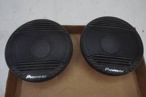 lot 122 image: Pioneer Speakers 6.5