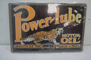 lot 129 image: 8 x 12 Tin Power Lube Oil