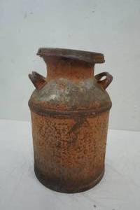 lot 168 image: Vintage Milk Can