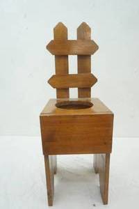 lot 197 image: Wood Planter Stand,