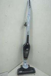 lot 246 image: Black & Decker Lithium Dustbuster Vaccum
