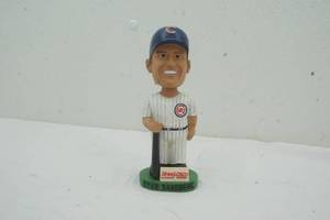 lot 89 image: Cubs #23 Sandberg Bobblehead