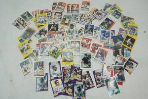 lot 287 image: sports cards