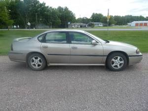 lot 3 image: 2003 Chevy Impala