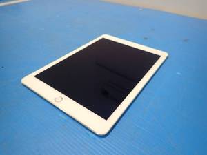 lot 24 image: Apple&nbspiPad Air 2nd Gen A1566  16GB of storage  WIFI only model  Includes Charging Cable