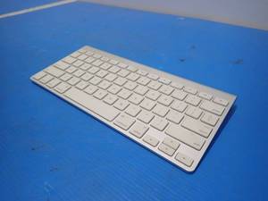 lot 41 image: Apple Wireless Keyboard A1314