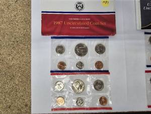 lot 15 image: 1987 and 1989 US Mint Uncirculated Coin Sets